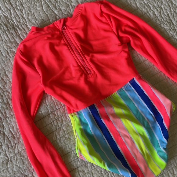 Cat & Jack Girls One apiece Bathing Suit Size 4 / 5 - Picture 4 of 5